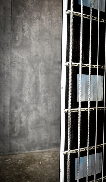 R2 VI - Black w/ Gold