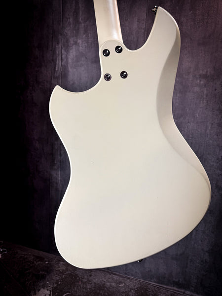 Yeti VI - Vintage White Mastery -