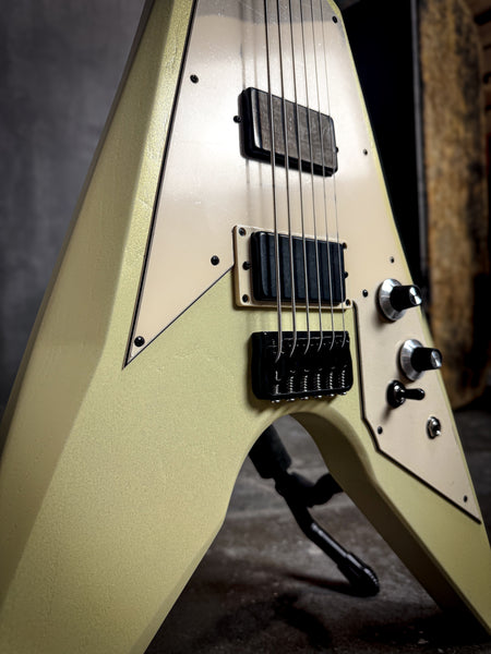 Asteroid VI - Gold pearl - 25464