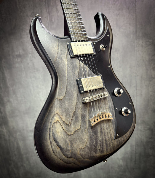 Gnarwhal - charcoal burst - 25336