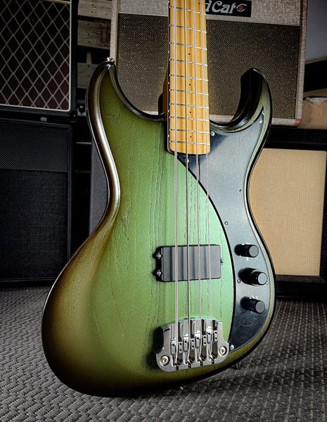 Gnarwhal Bass Custom Build