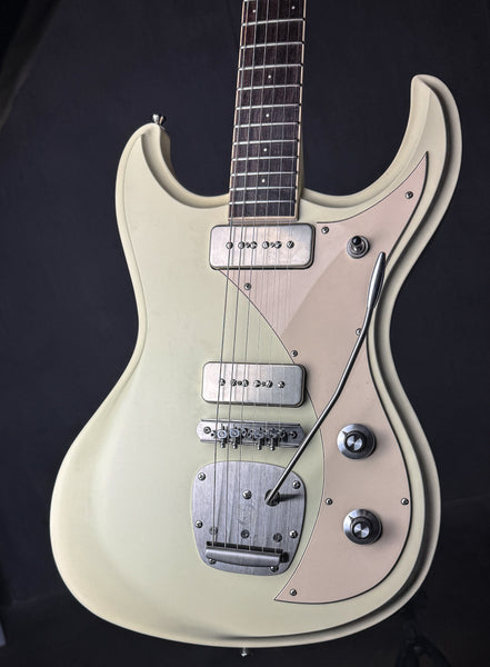 GNARWHAL — cream white — 24084