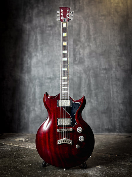 Minotaur Baritone - Vintage Cherry Red