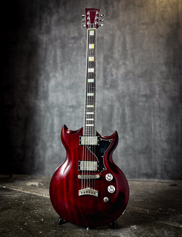Minotaur Baritone - Vintage Cherry Red