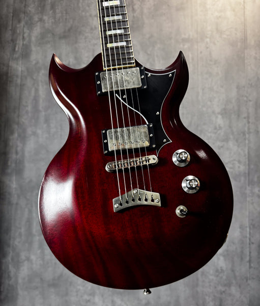 Minotaur Baritone - Vintage Cherry Red