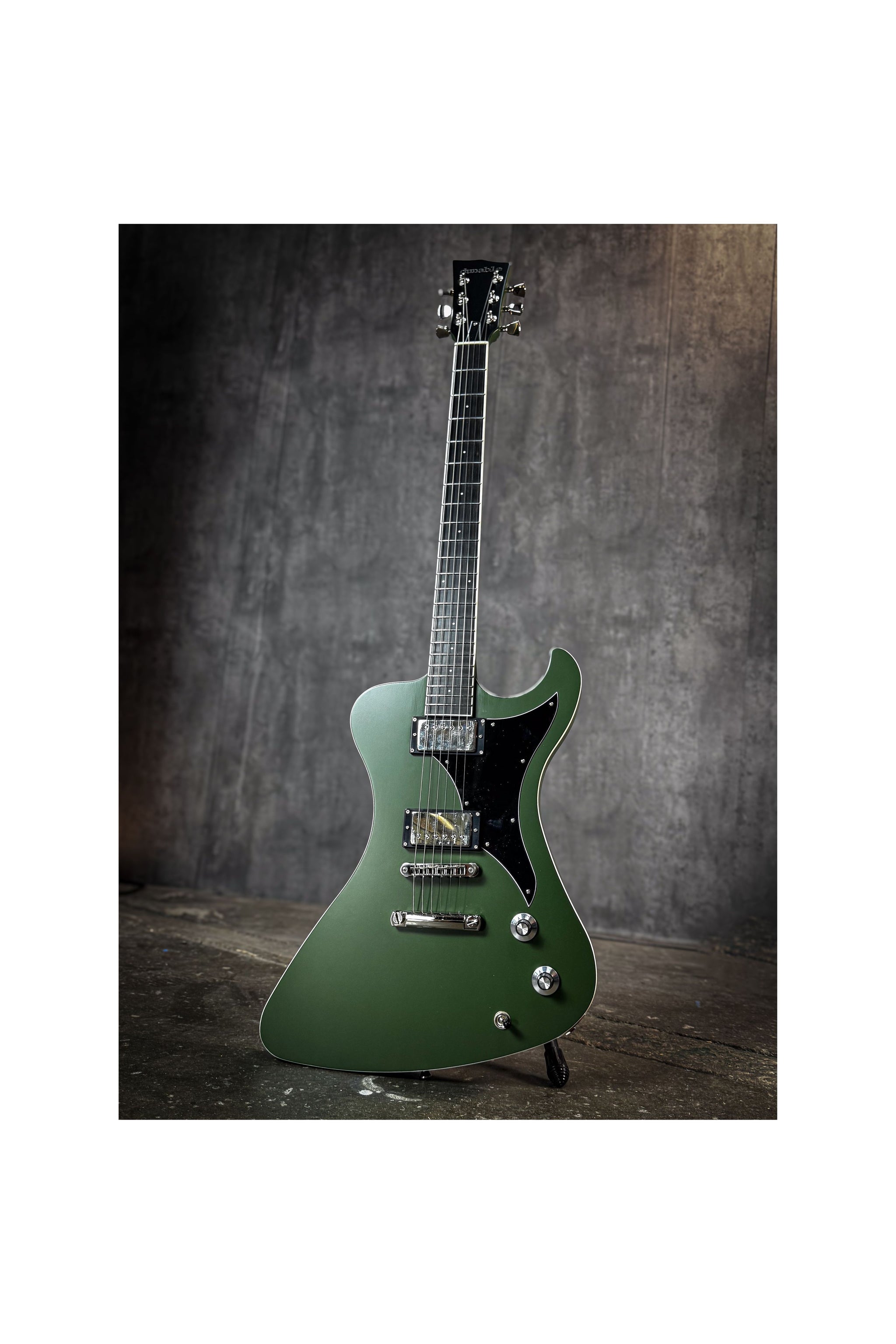 R2v2 - Olive Green - 24064 – dunableguitars