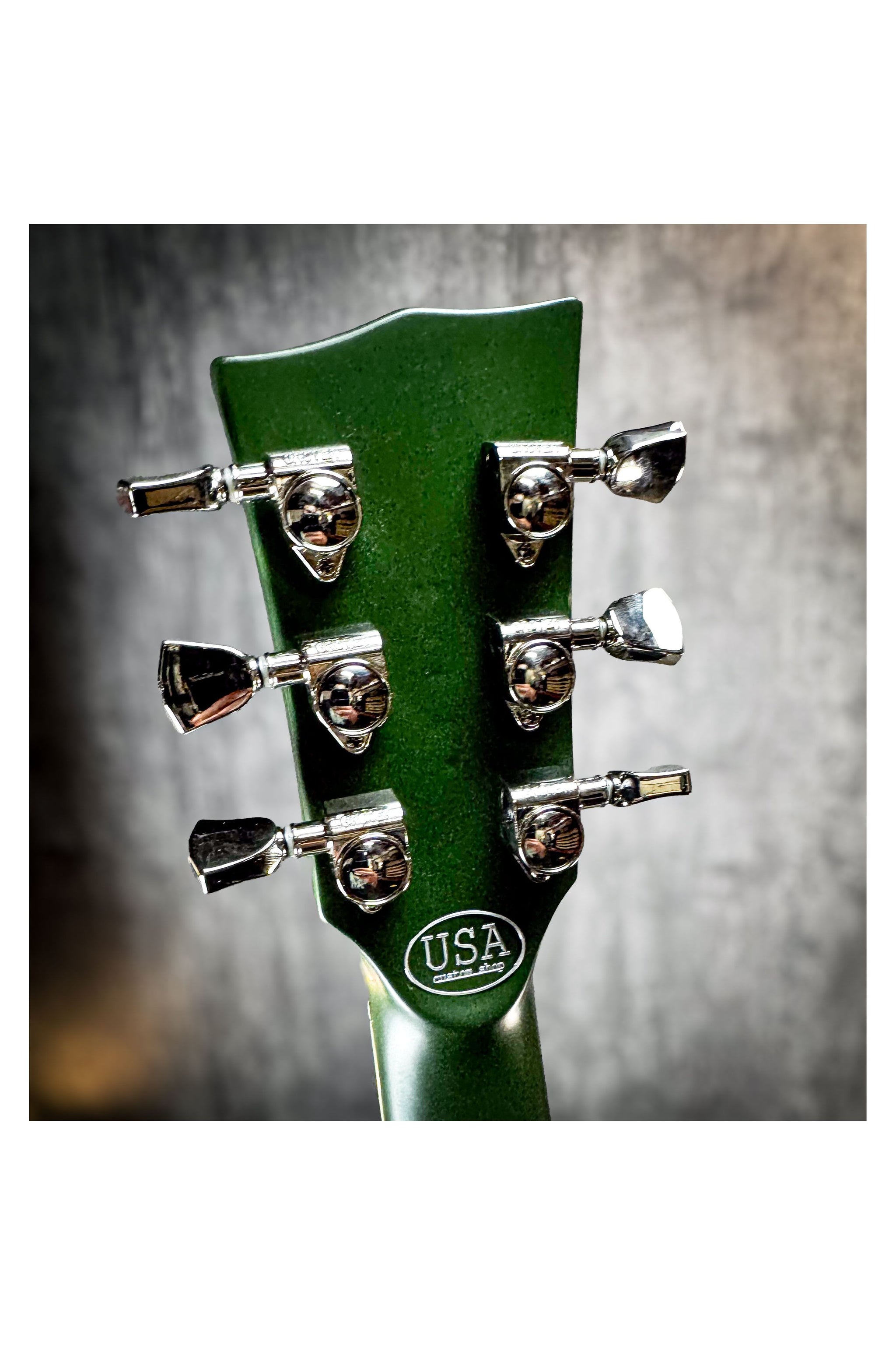 R2v2 - Olive Green - 24064 – dunableguitars