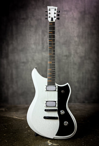 Yeti - white lacquer - 25334