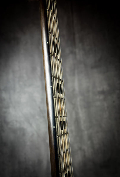 R2 BASS — charcoal burst — 25491