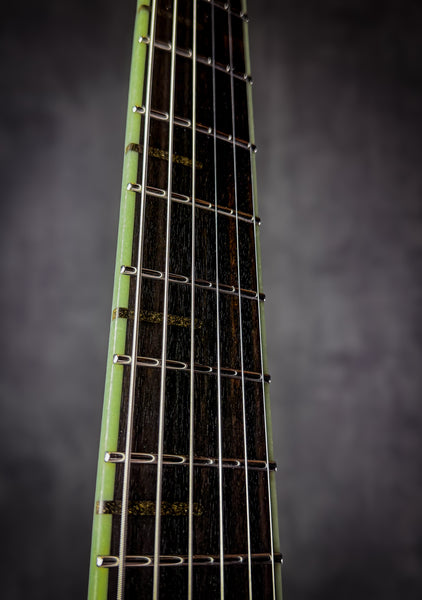 YETI — mint pearl body, natural oil neck — 26176